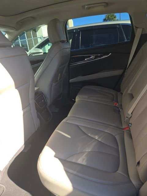 Used 2022 Lincoln Nautilus Reserve w/ Equipment Group 201A image 15