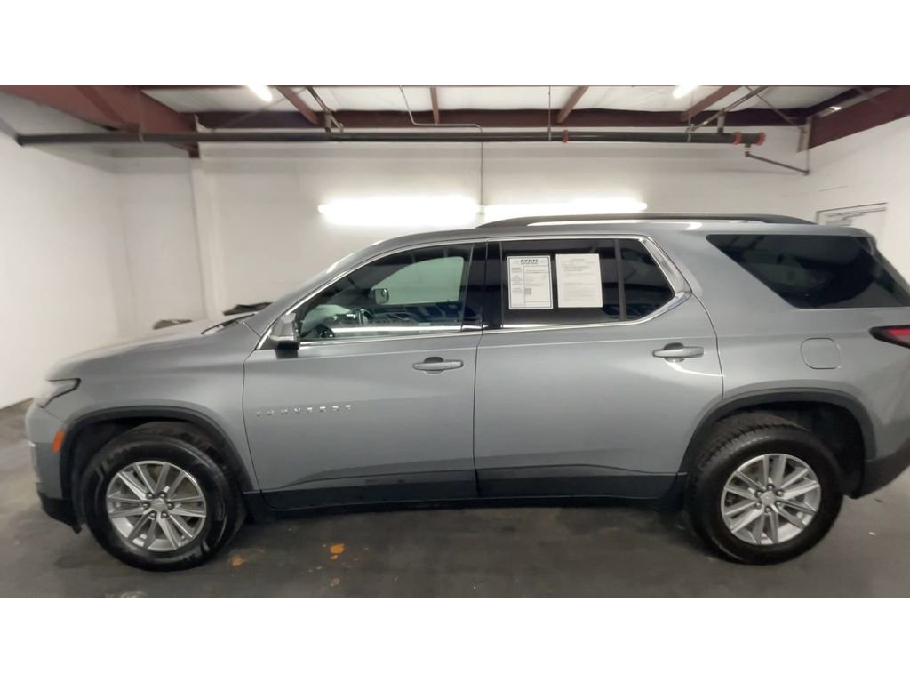 Used 2023 Chevrolet Traverse LT image 5