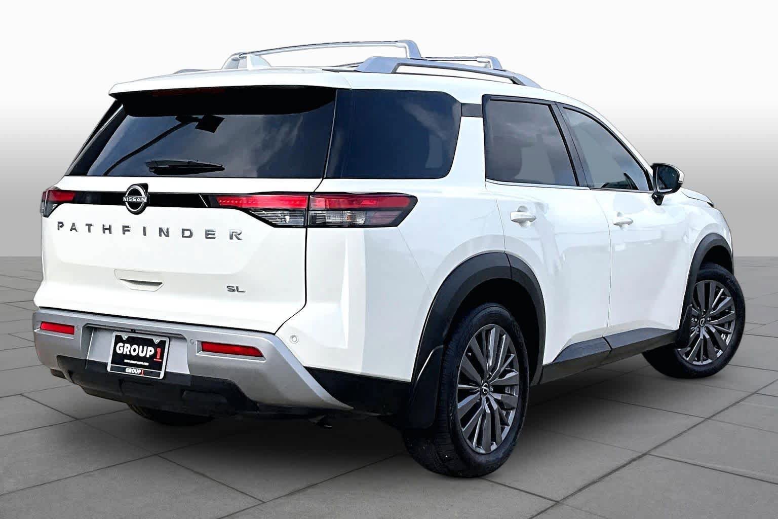 Used 2023 Nissan Pathfinder SL w/ SL Premium Package image 12