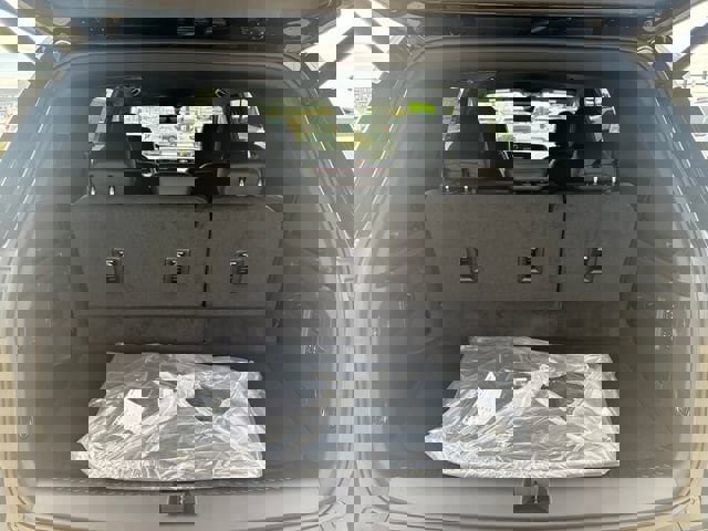 New 2026 Chevrolet Traverse RS w/ LPO, Floor Liner Package image 14