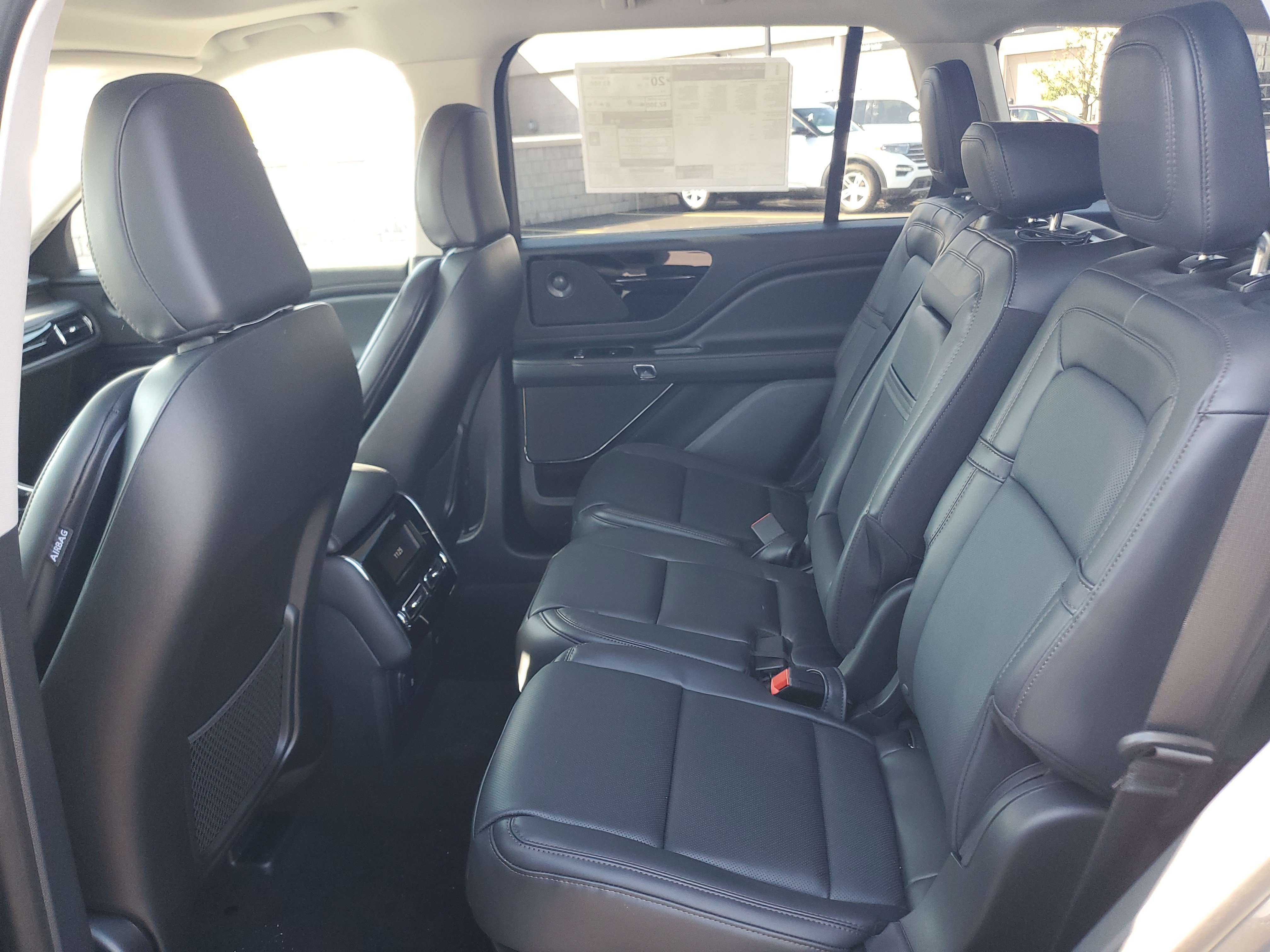 New 2027 Lincoln Aviator Reserve AWD/4WD image 23