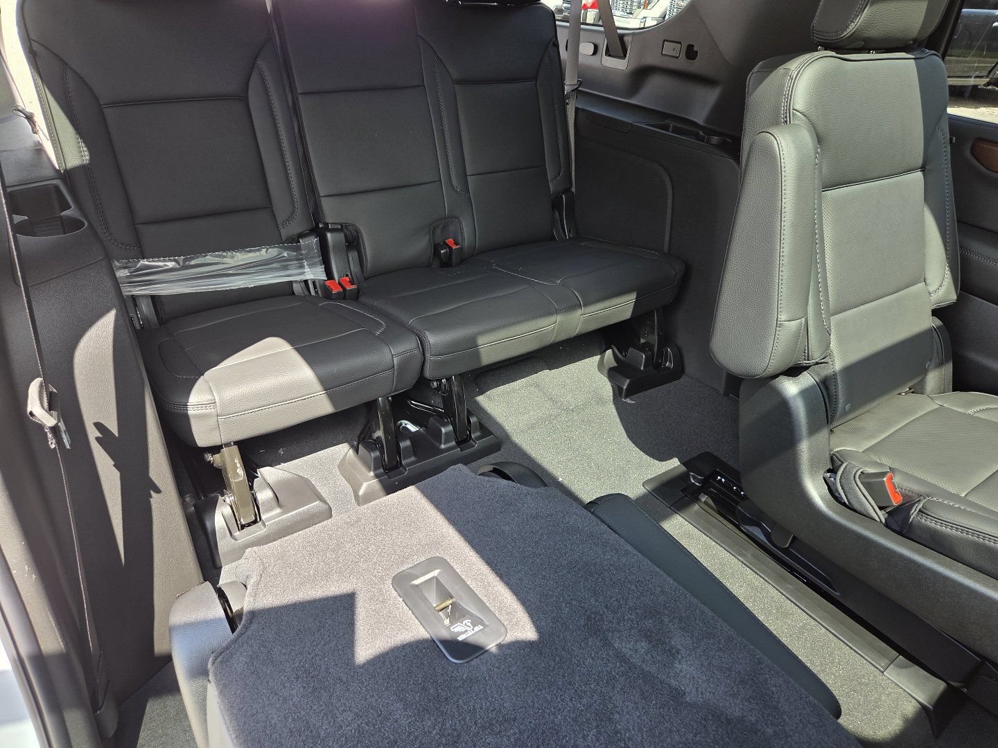 New 2026 GMC Yukon XL Denali w/ Sun & Power Step Package AWD/4WD image 26