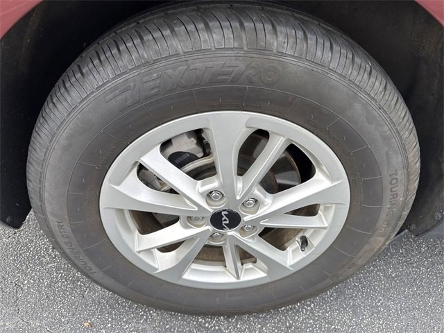 Used 2024 Kia Carnival LX image 34