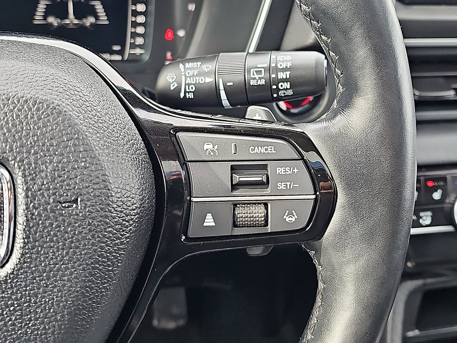 Used 2023 Honda Pilot Elite image 25