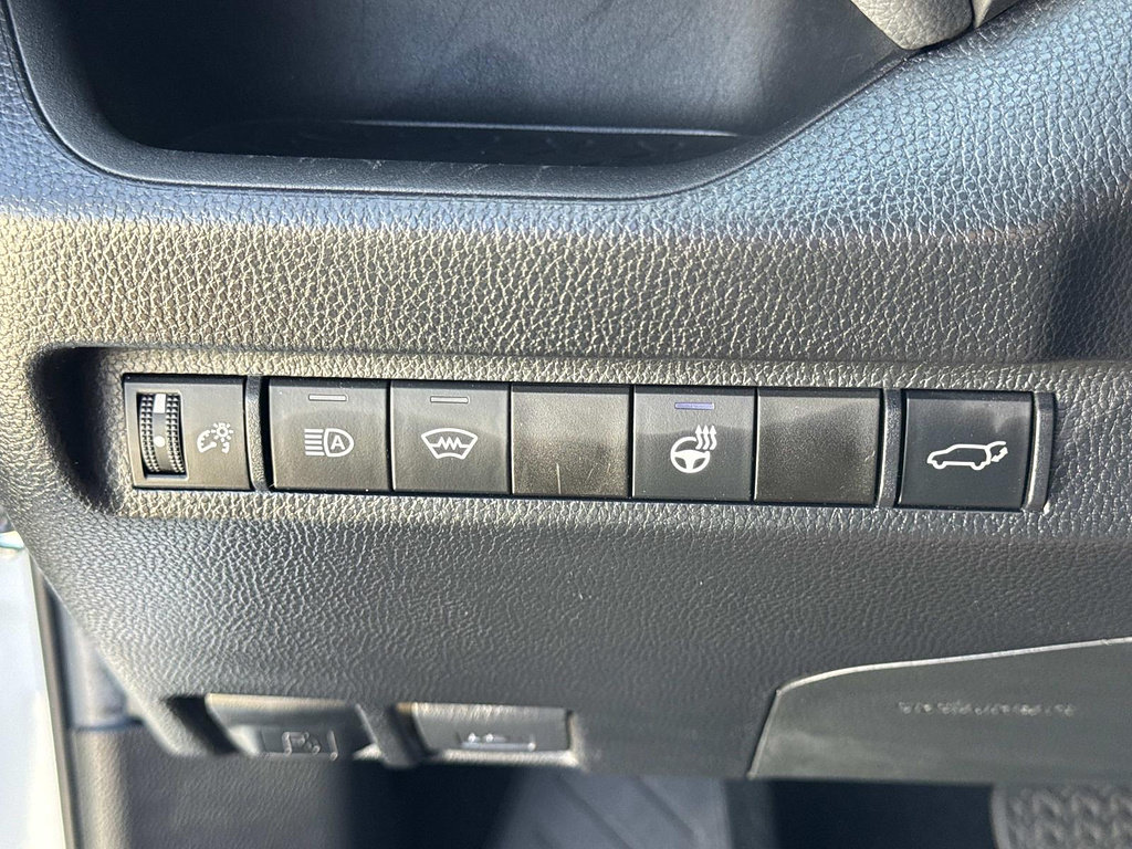 Used 2023 Toyota RAV4 XLE Premium FWD image 16
