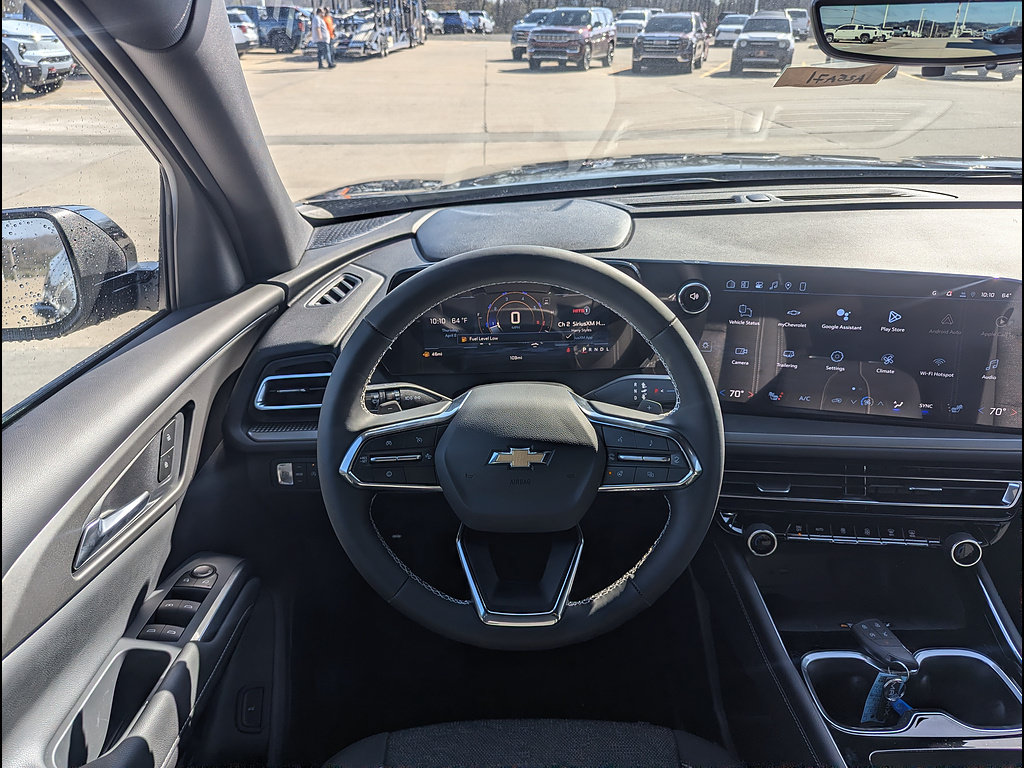 New 2026 Chevrolet Traverse LT w/ Driver Confidence Package FWD image 4