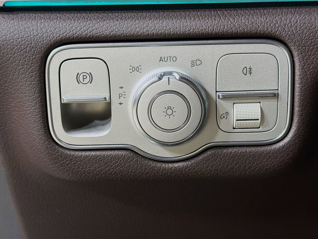 Used 2020 Mercedes-Benz GLE 350 4MATIC w/ 3rd Row Seat Package image 36