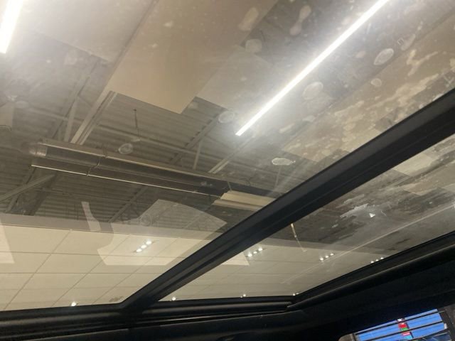 Used 2022 Toyota Tundra Platinum w/ Advanced Package image 28