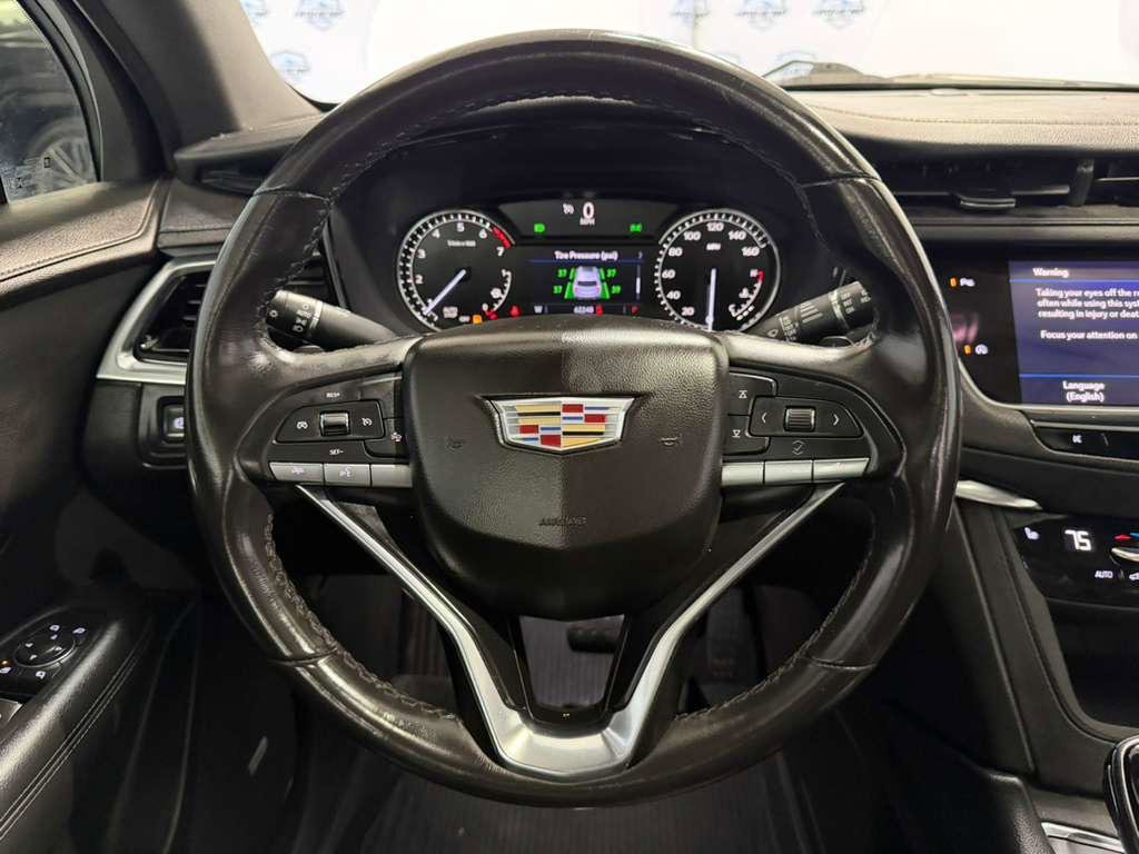 Used 2022 Cadillac XT6 Luxury image 33