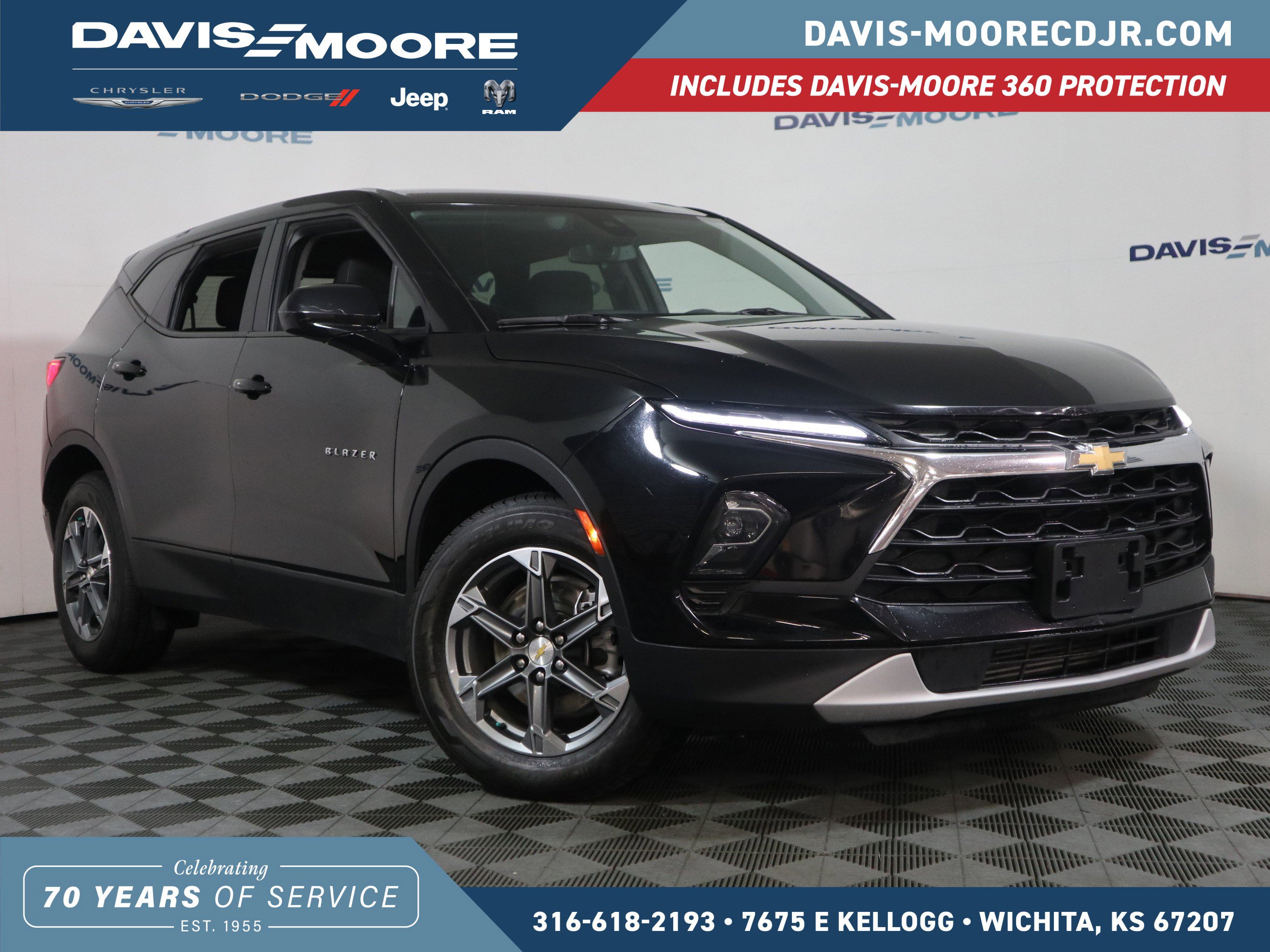 Used 2023 Chevrolet Blazer LT image 1