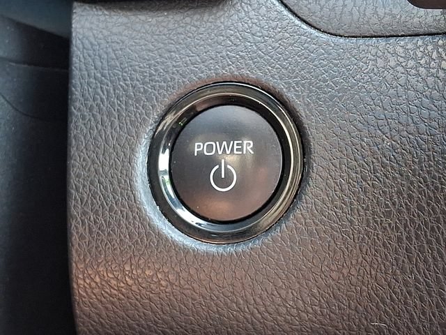 Used 2025 Toyota Camry LE FWD image 22