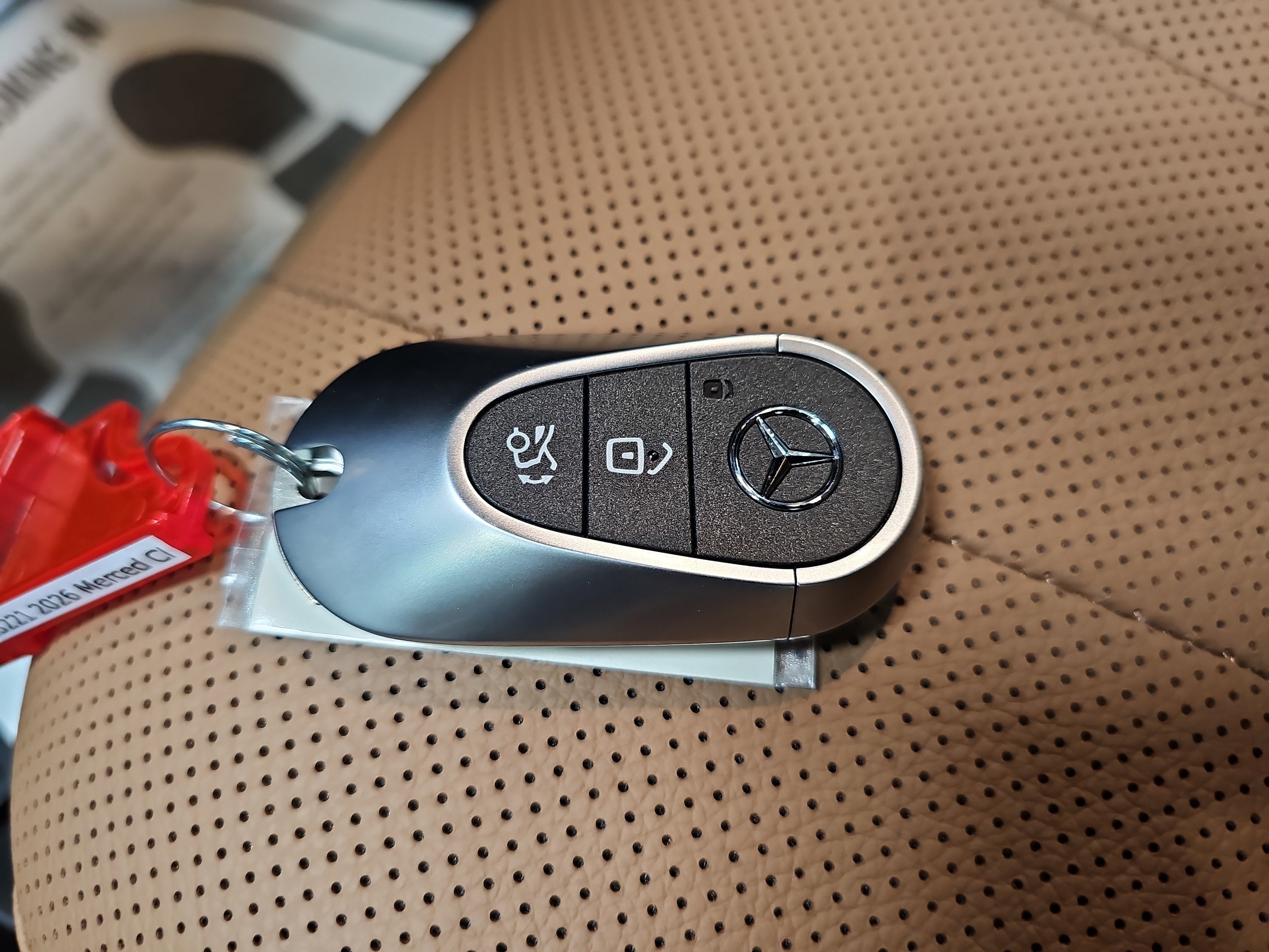 New 2026 Mercedes-Benz CLE 450 4MATIC Cabriolet image 38