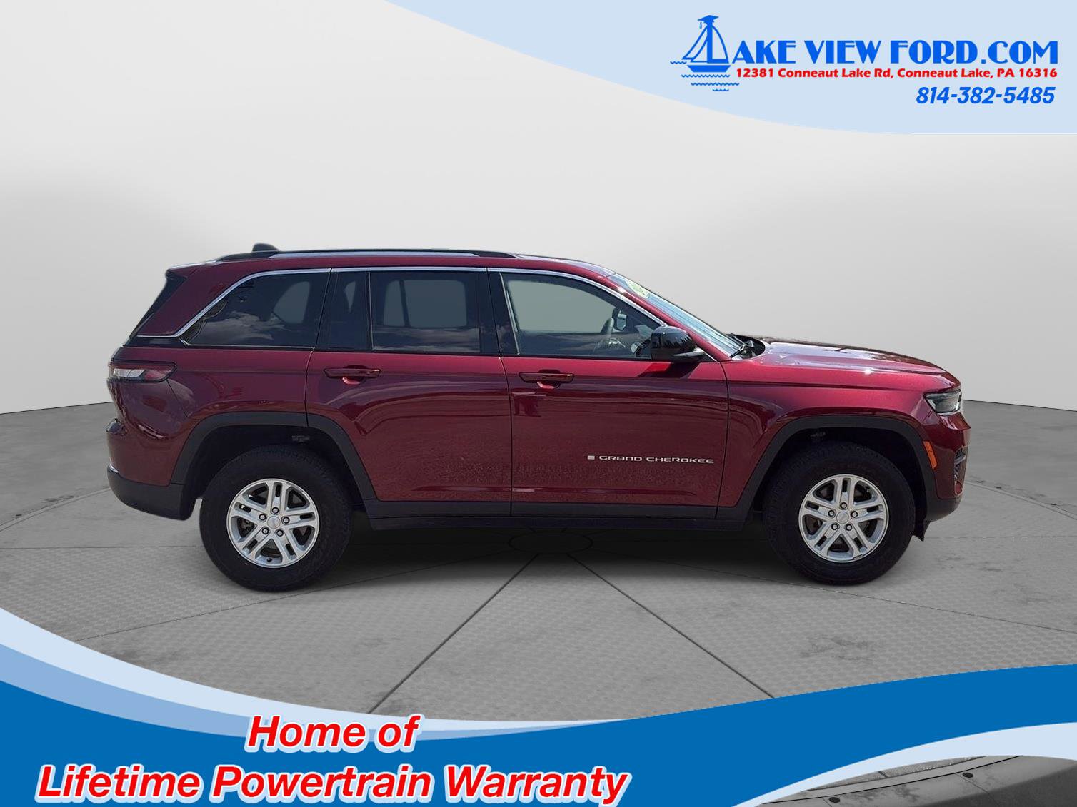 Used 2023 Jeep Grand Cherokee Laredo image 7