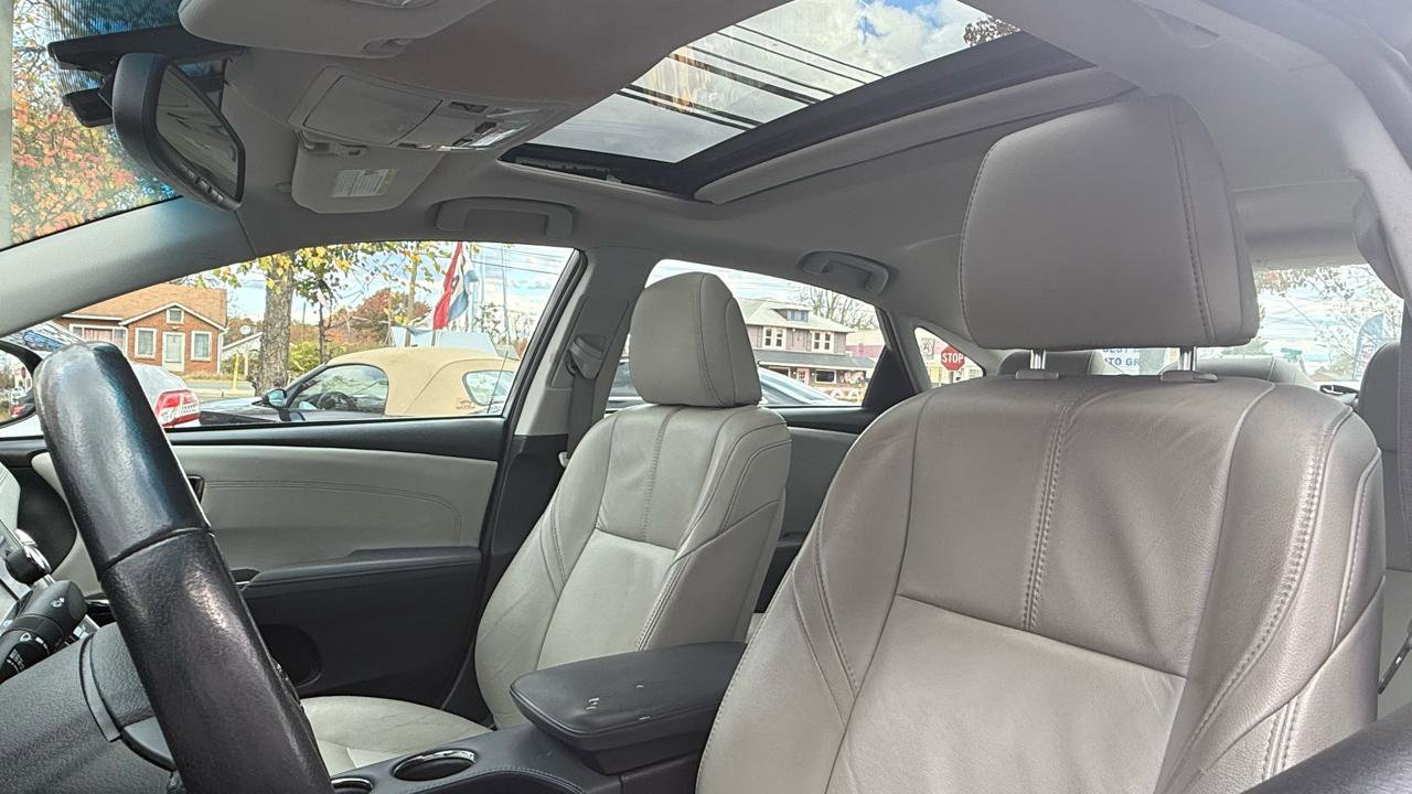 Used 2013 Toyota Avalon XLE Touring image 30