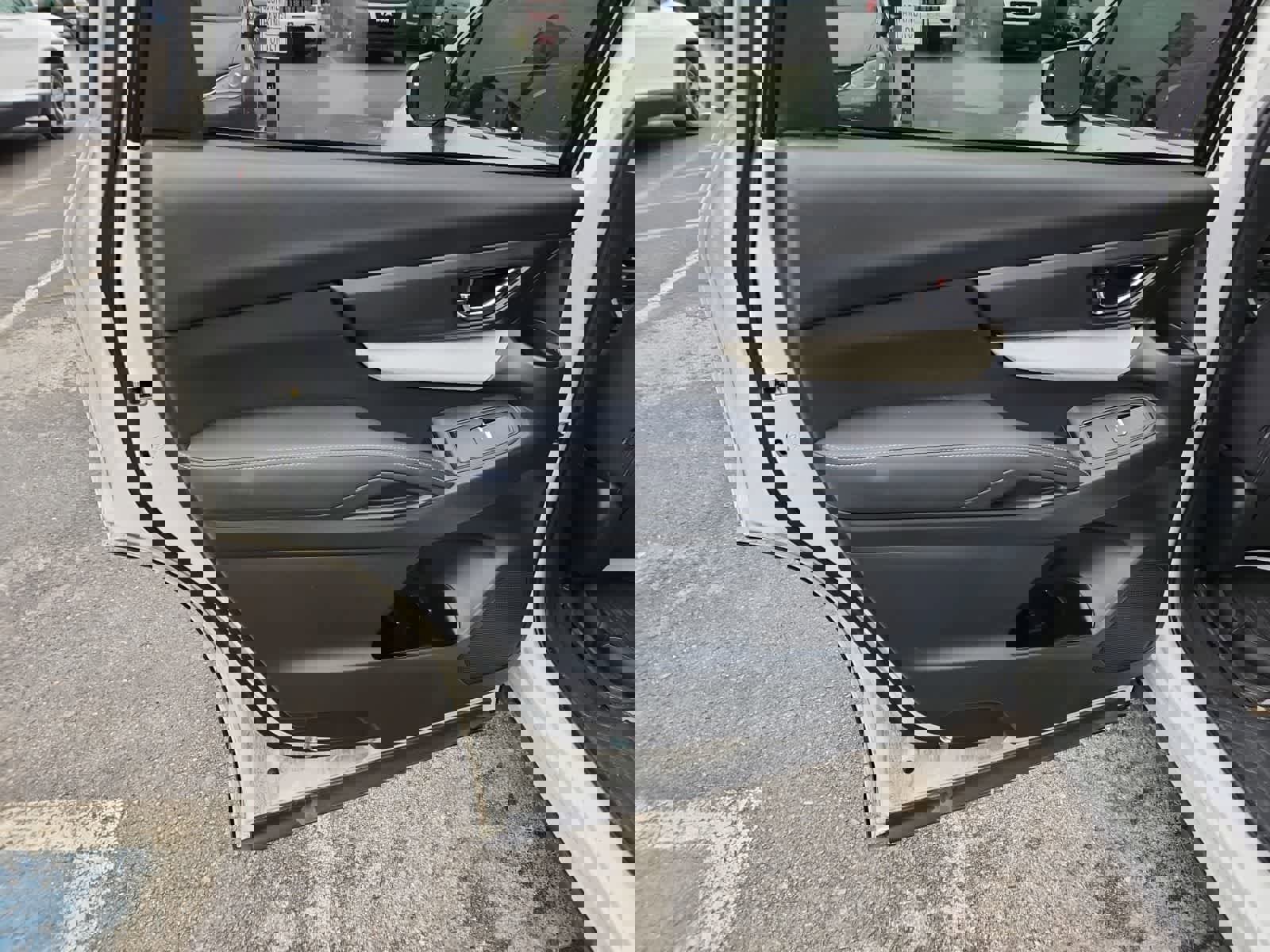 Used 2021 Subaru Ascent Premium w/ Convenience Package image 28