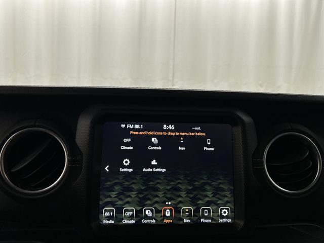 Used 2022 Jeep Wrangler Unlimited Sahara w/ Safety Group AWD/4WD image 17