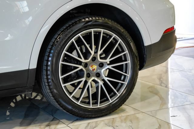 Used 2019 Porsche Cayenne AWD/4WD image 67