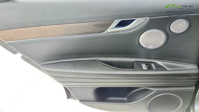 Used 2024 Genesis G80 image 32