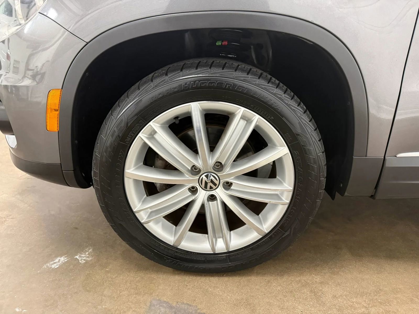 Used 2012 Volkswagen Tiguan SEL FWD image 29