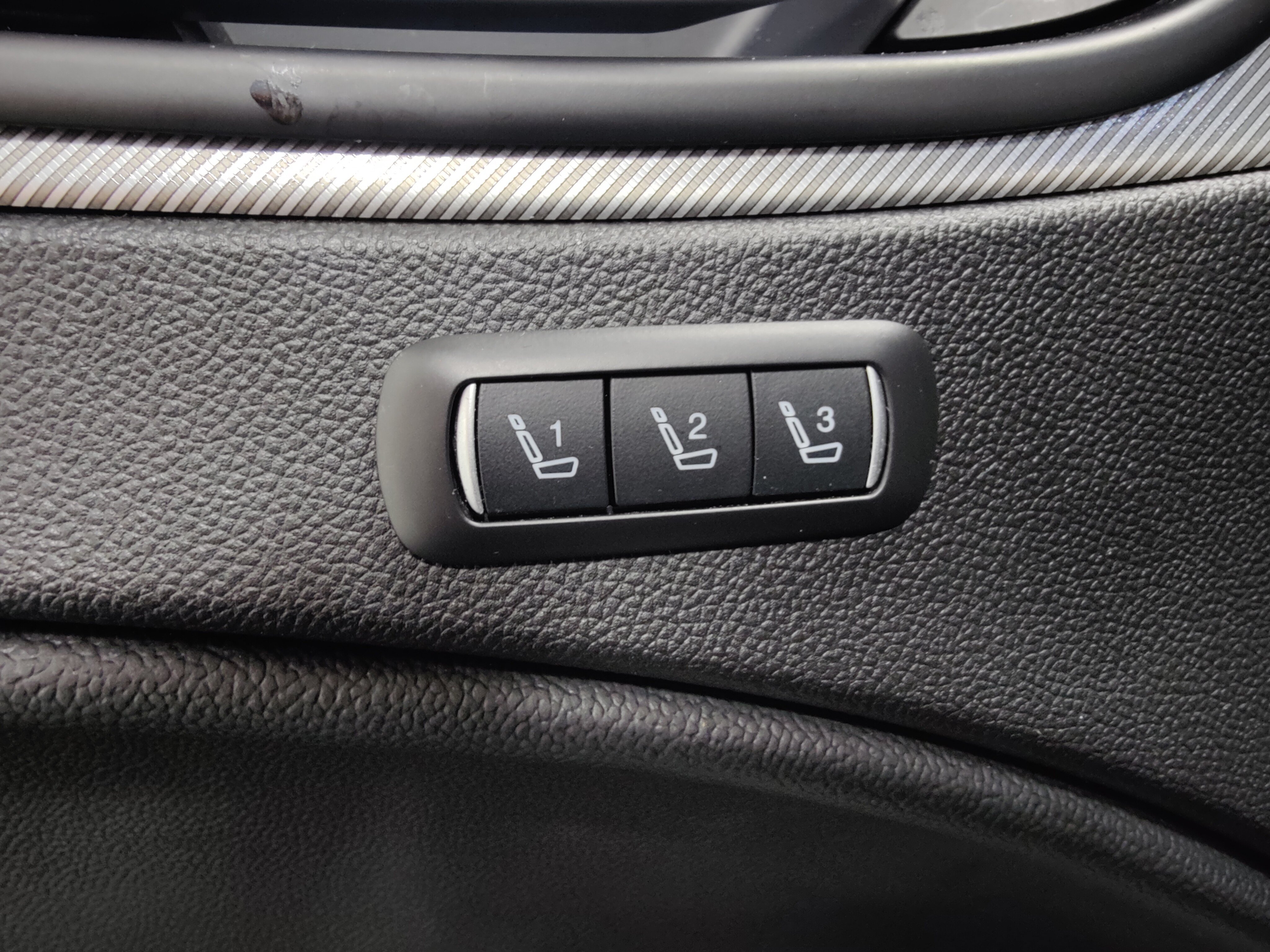 Certified 2023 Alfa Romeo Stelvio Veloce AWD/4WD image 15