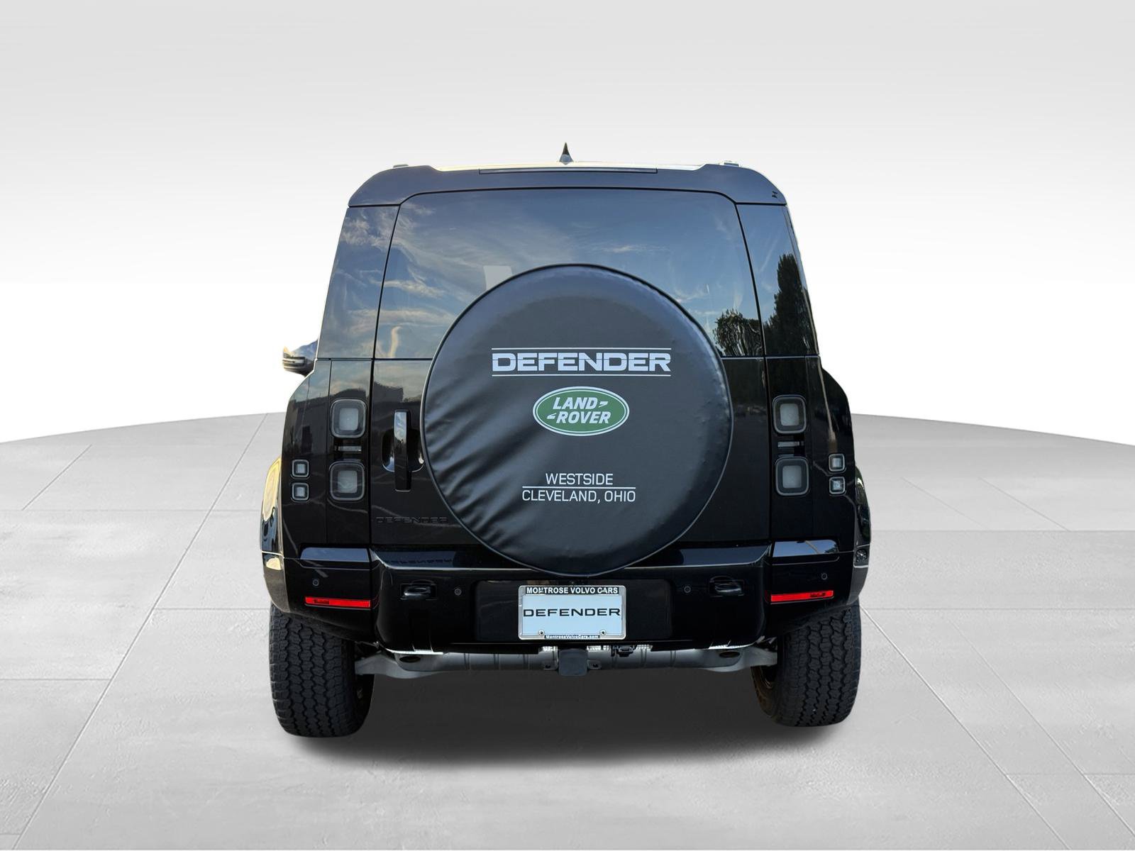 New 2026 Land Rover Defender 110 X-Dynamic SE AWD/4WD image 4