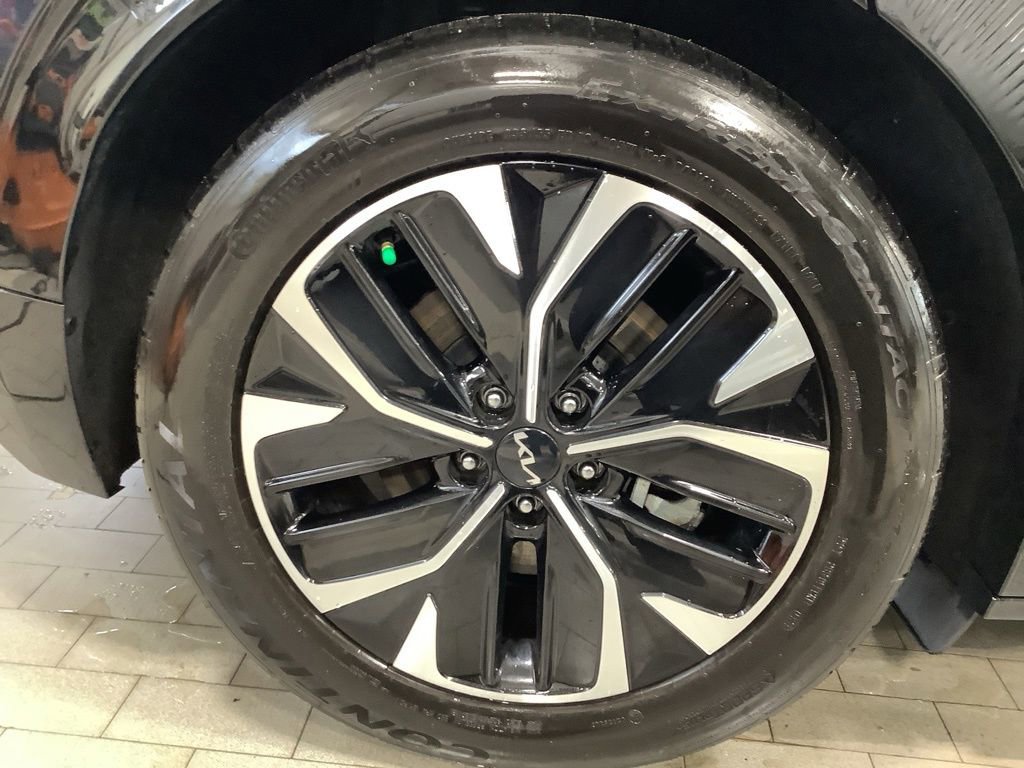 Certified 2023 Kia EV6 Wind image 30