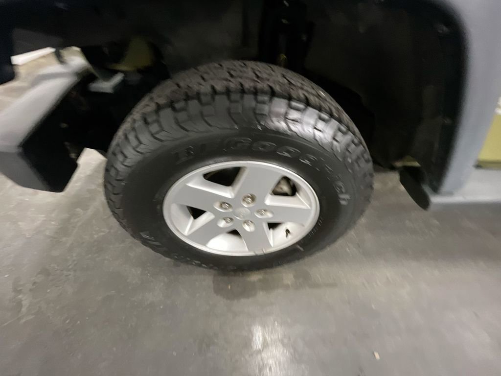 Used 2013 Jeep Wrangler Unlimited Sport image 28