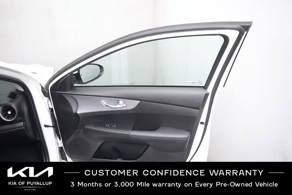 Used 2023 Kia Forte LXS w/ LXS Technology Package image 15