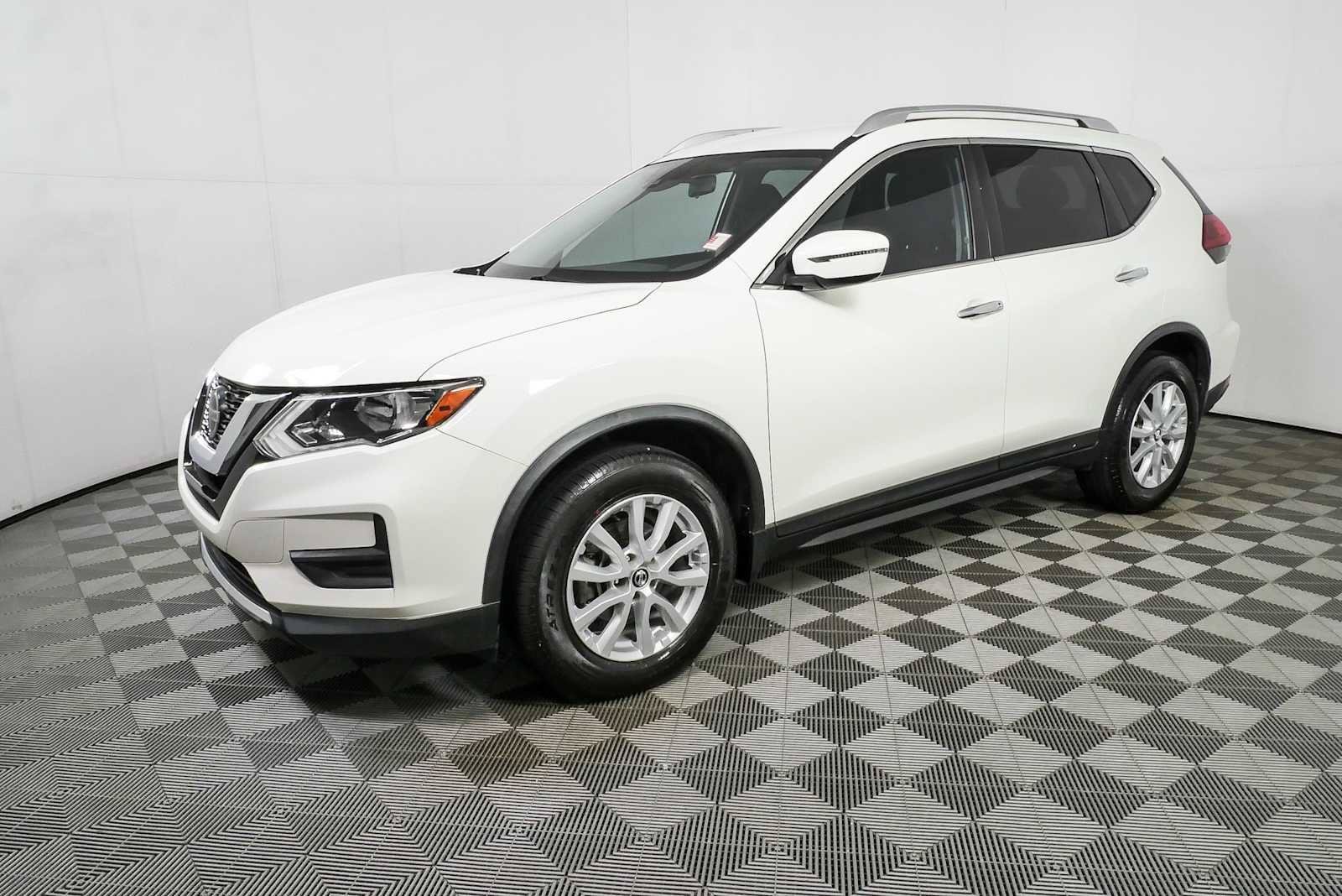 Used 2020 Nissan Rogue S w/ Special Edition Package FWD image 25