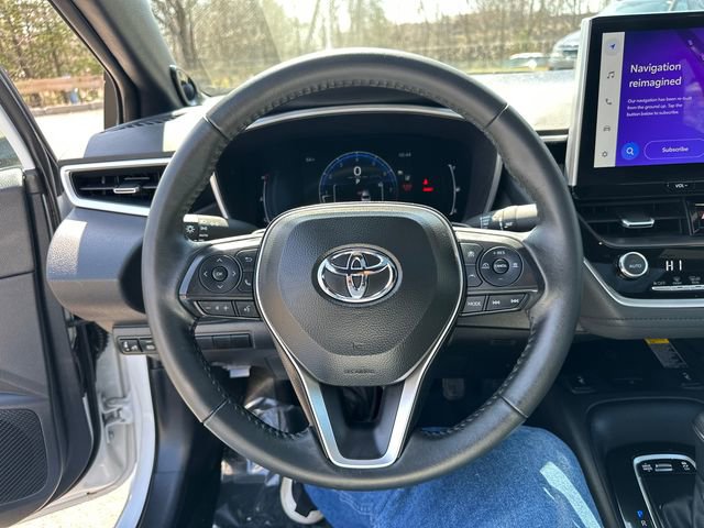 Used 2025 Toyota Corolla XSE image 37