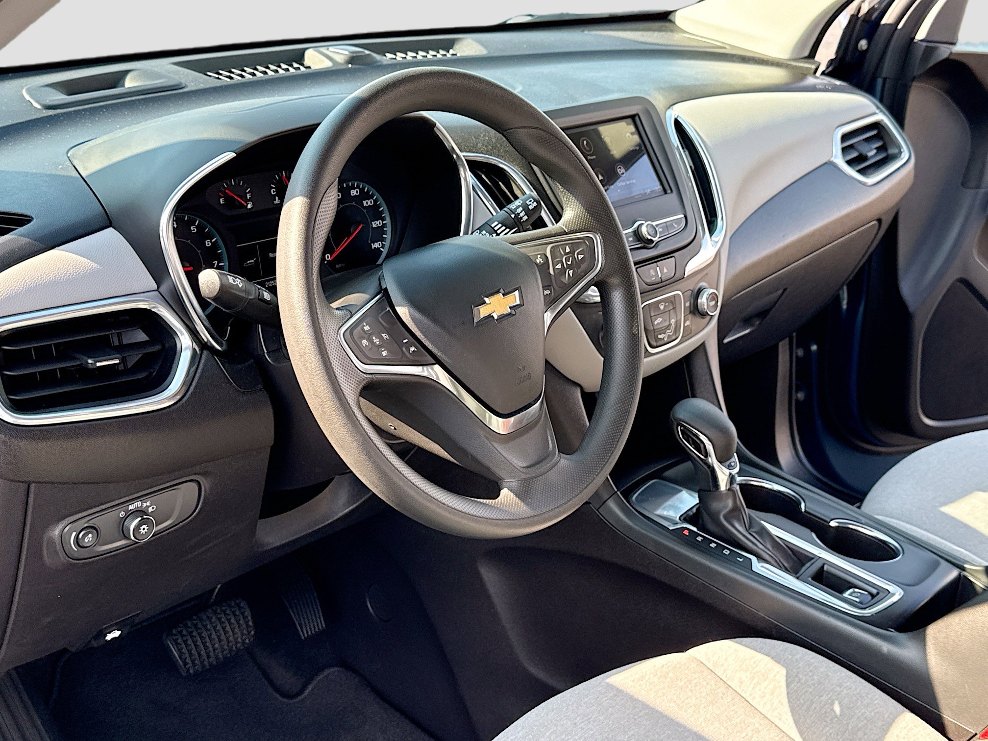 Used 2024 Chevrolet Equinox LS image 4