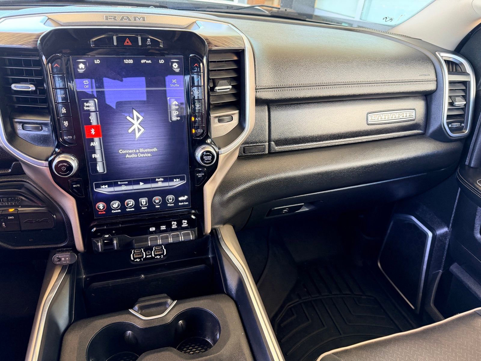 Used 2021 RAM 3500 Laramie AWD/4WD image 11