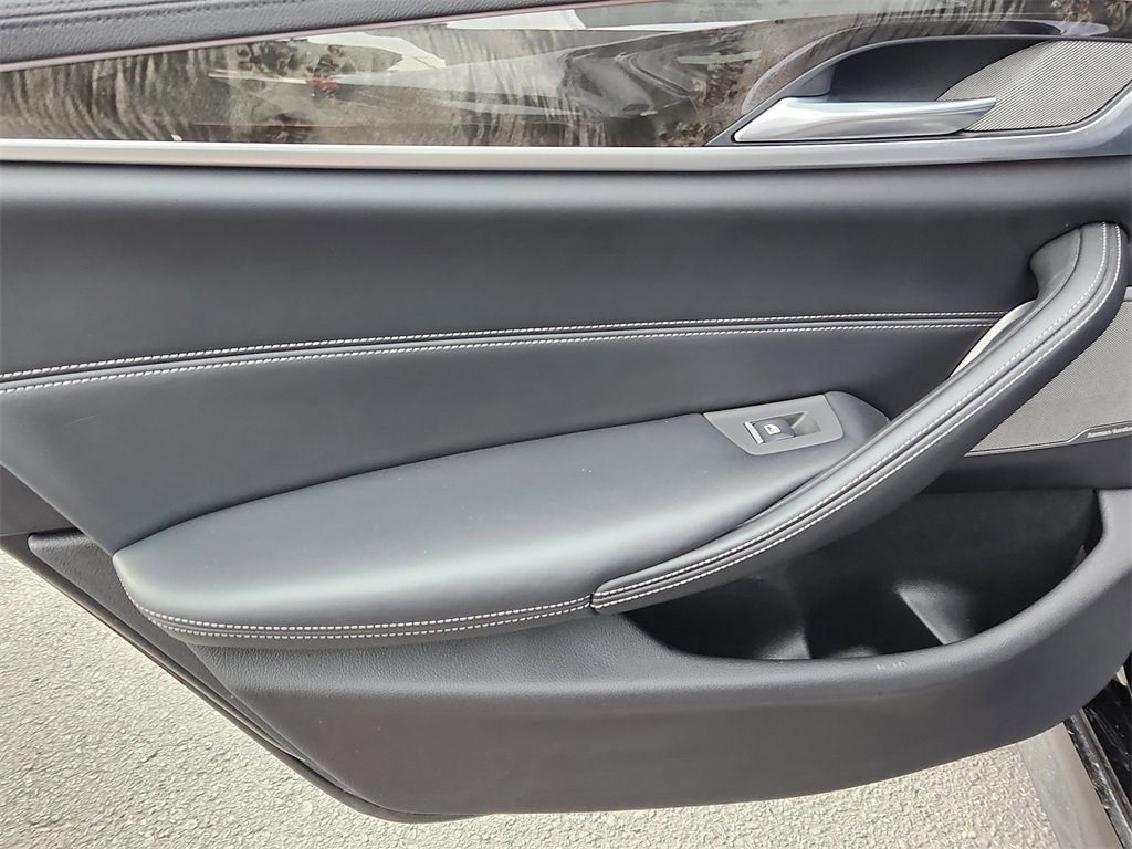 Used 2020 BMW M550i xDrive w/ Executive Package image 12