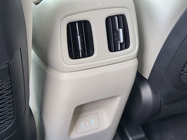 Certified 2025 Hyundai Tucson Limited AWD/4WD image 23