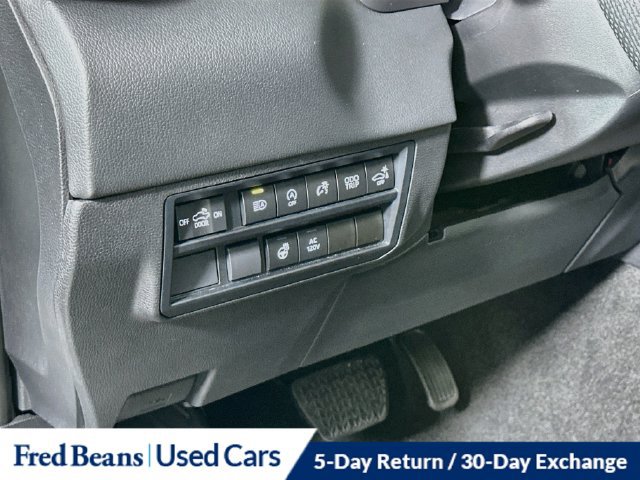 Used 2024 Toyota Tundra Limited AWD/4WD image 15
