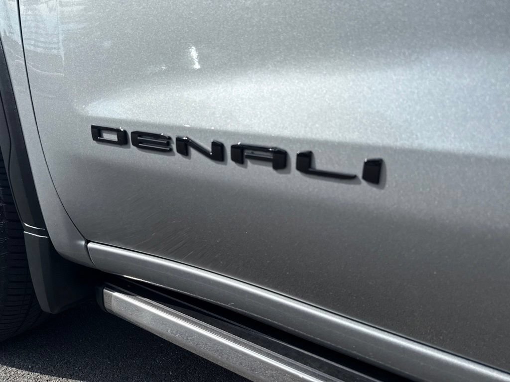 Used 2024 GMC Sierra 1500 Denali Ultimate AWD/4WD image 12