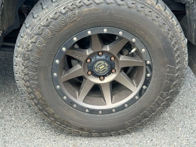 Used 2019 Toyota 4Runner SR5 AWD/4WD image 12