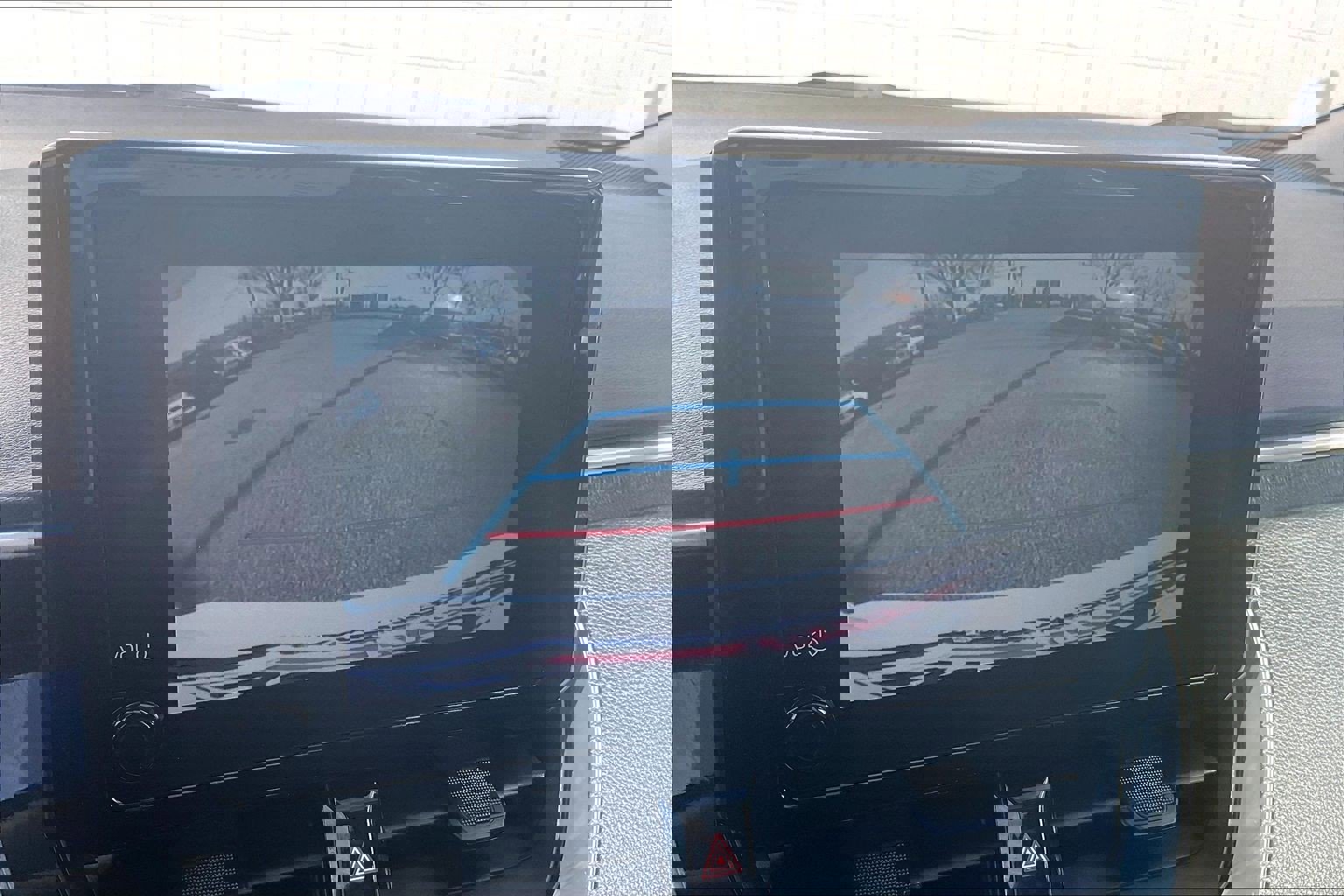 Used 2025 Toyota Corolla LE image 26