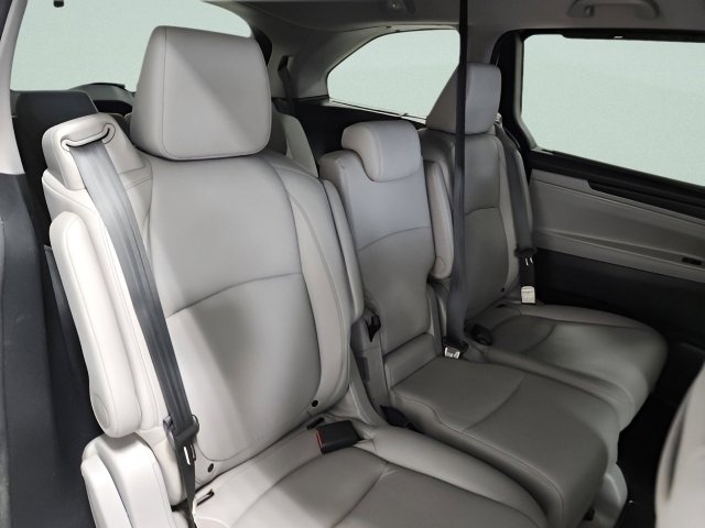 Used 2023 Honda Odyssey Touring image 20