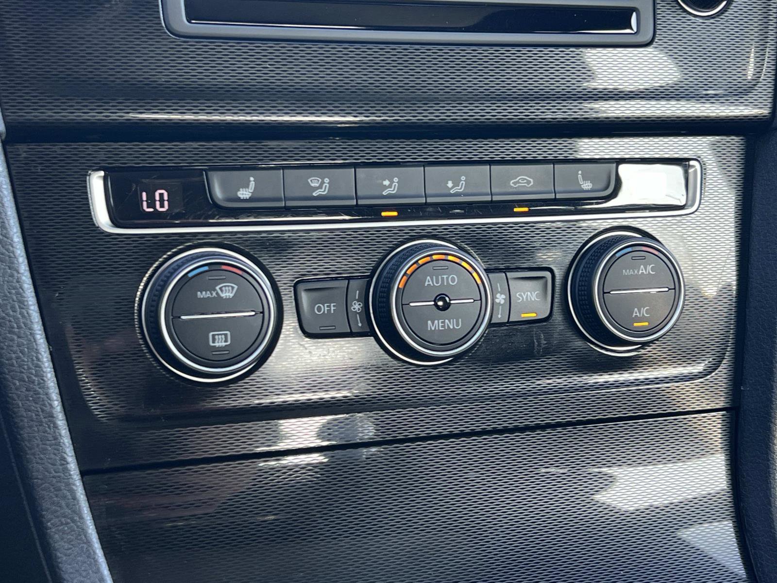 Used 2017 Volkswagen GTI Autobahn image 15