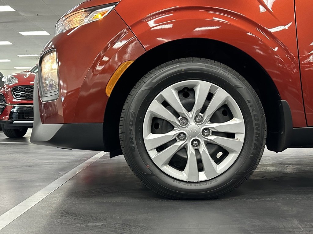 Used 2020 Kia Soul LX image 12