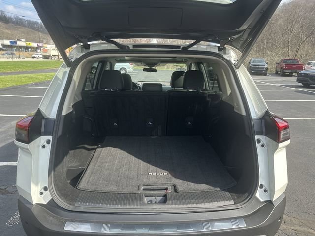 Used 2023 Nissan Rogue SV w/ SV Premium B Package image 23
