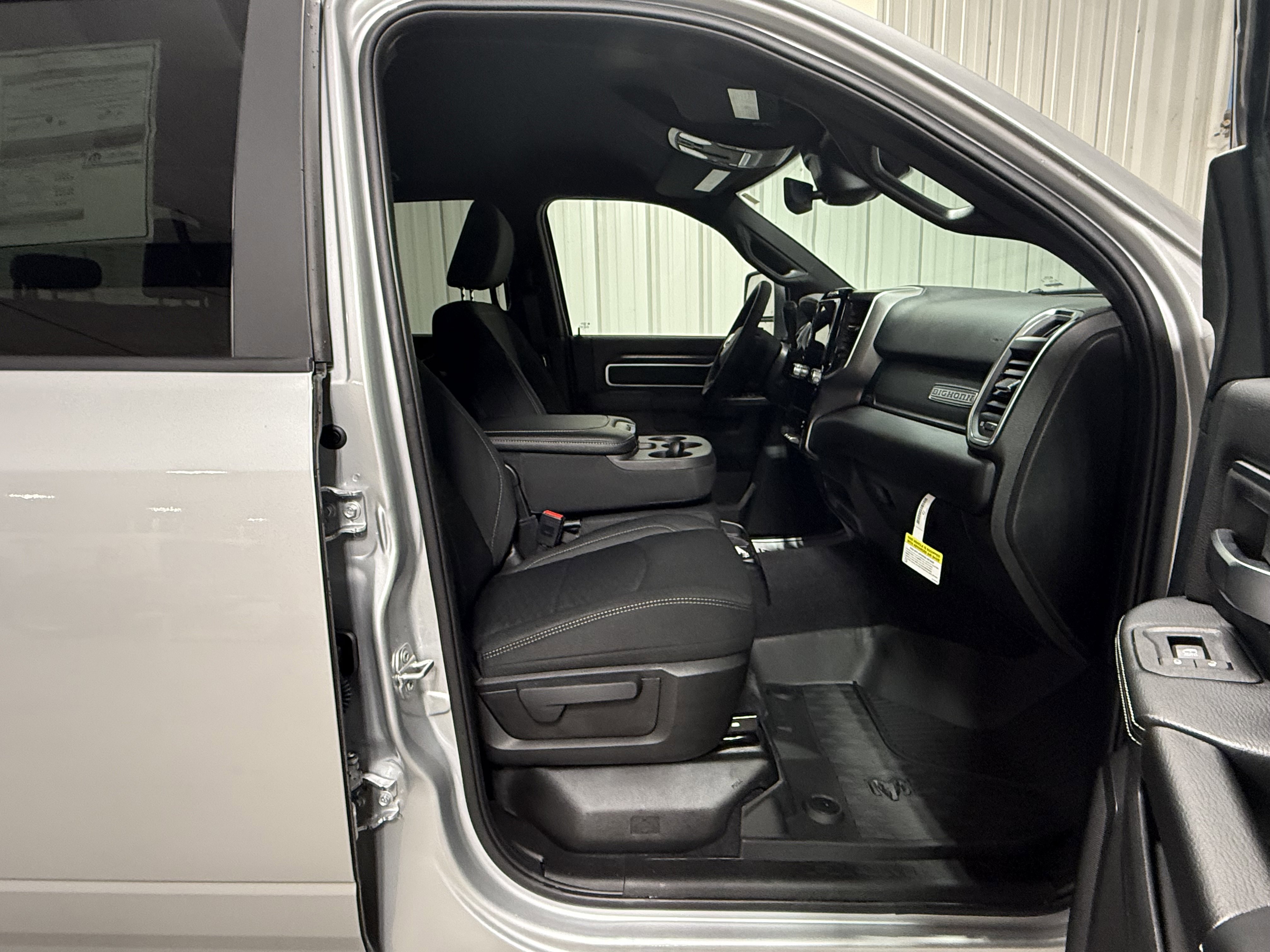 New 2026 RAM 2500 Big Horn AWD/4WD image 11