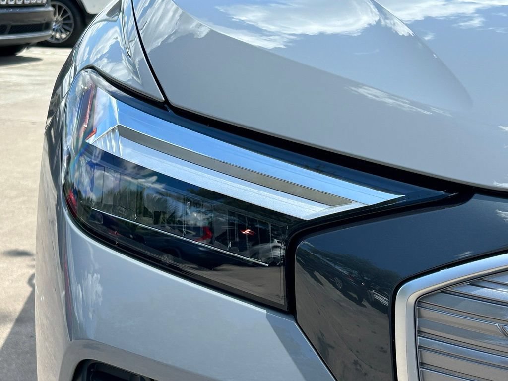 Used 2023 Audi Q4 e-tron Premium Plus w/ Premium Plus RWD image 39
