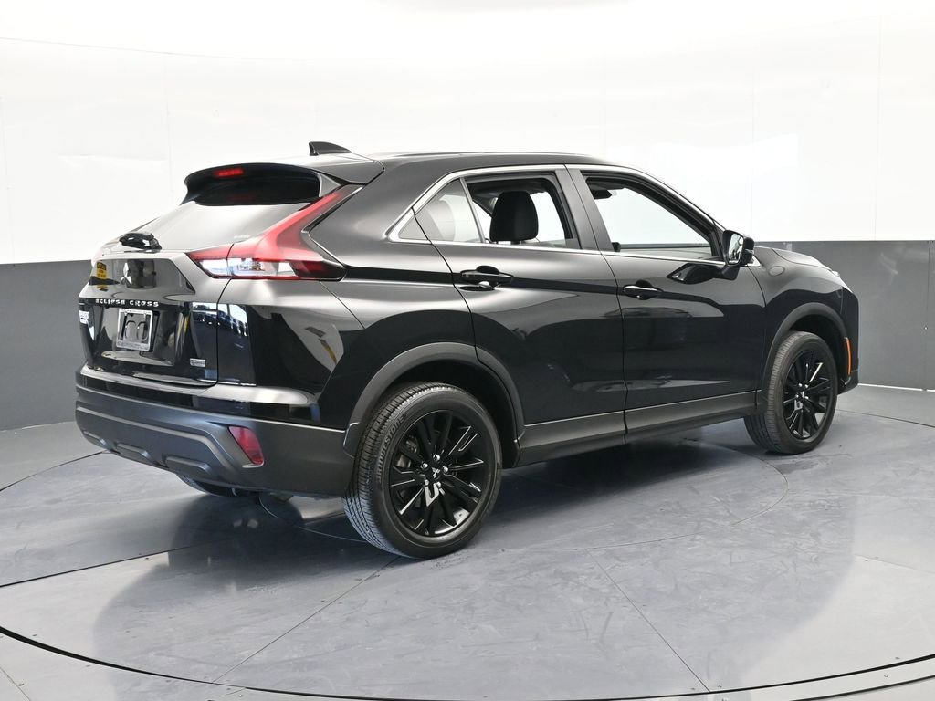 Used 2023 Mitsubishi Eclipse Cross LE image 6
