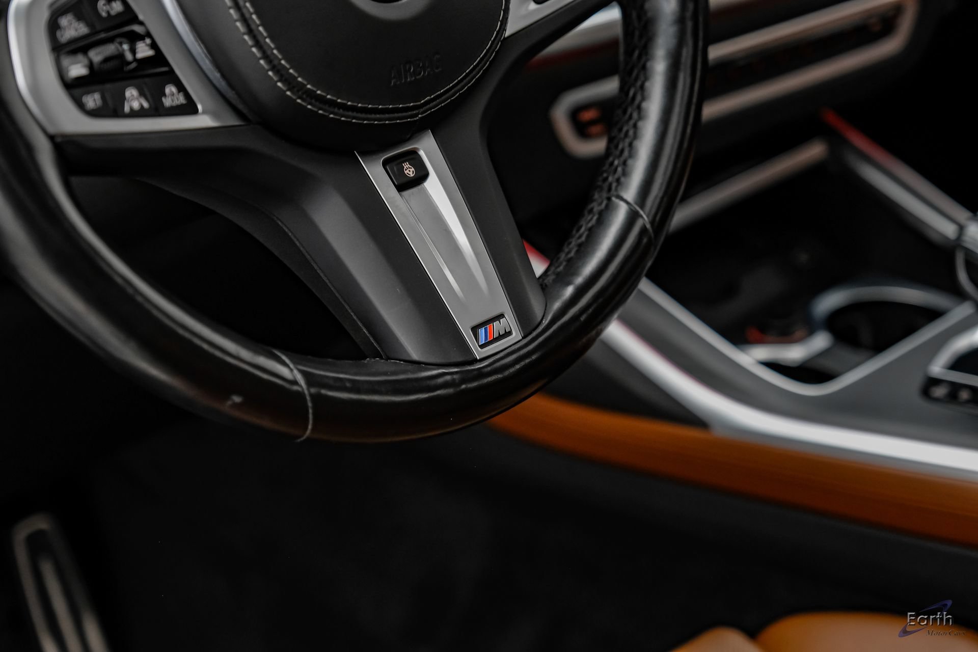 Used 2022 BMW X7 M50i w/ Dynamic Handling Package AWD/4WD image 39