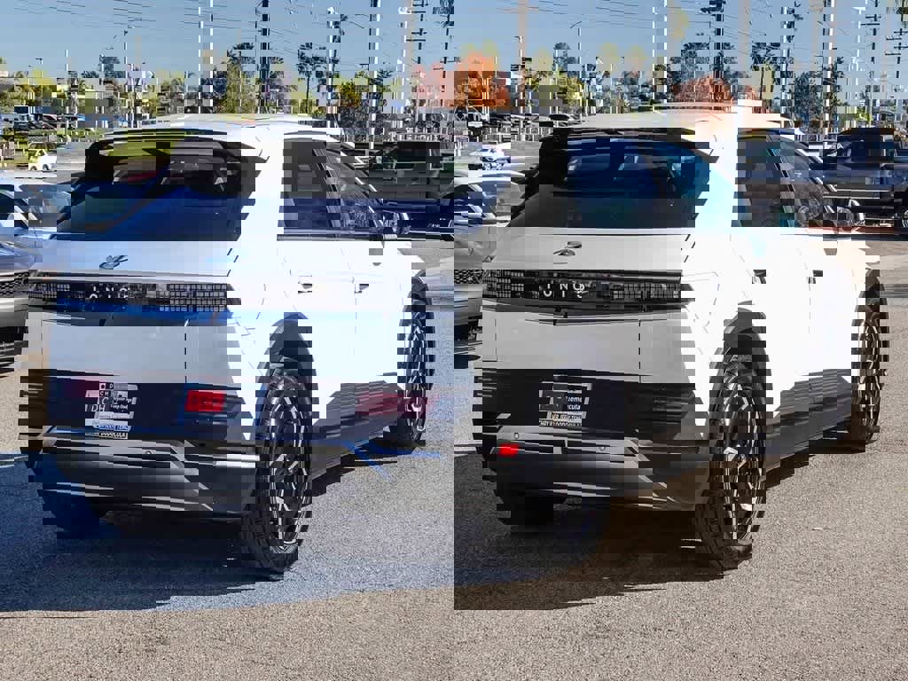 Used 2024 Hyundai Ioniq 5 SE image 4