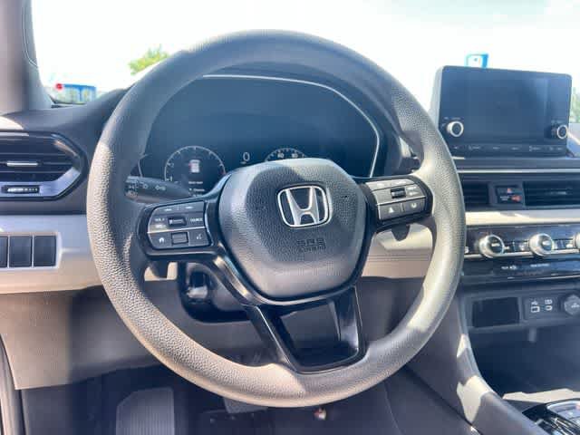 Certified 2023 Honda Pilot LX image 17