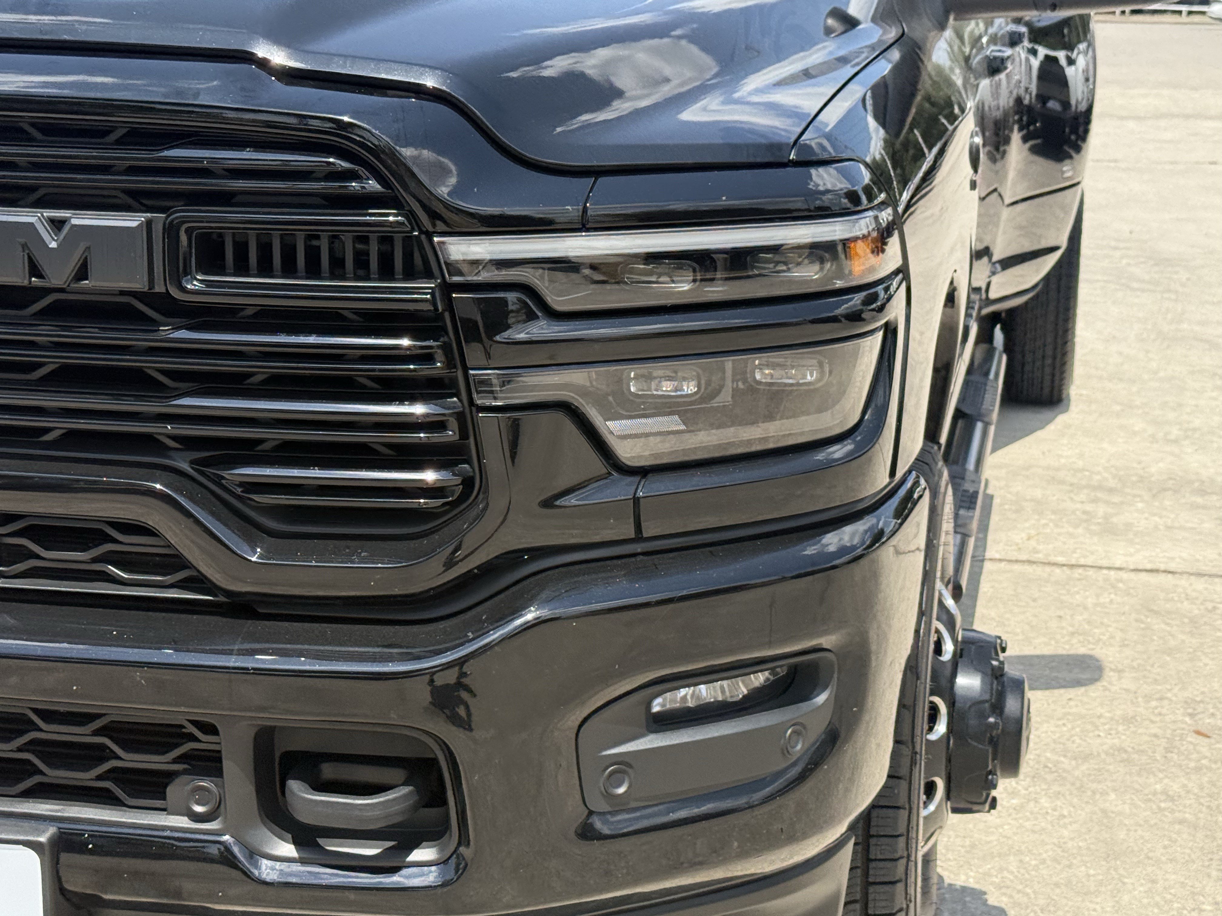 Used 2025 RAM 3500 Laramie w/ Night Edition AWD/4WD image 11