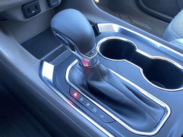 Used 2021 Chevrolet Traverse LT image 25